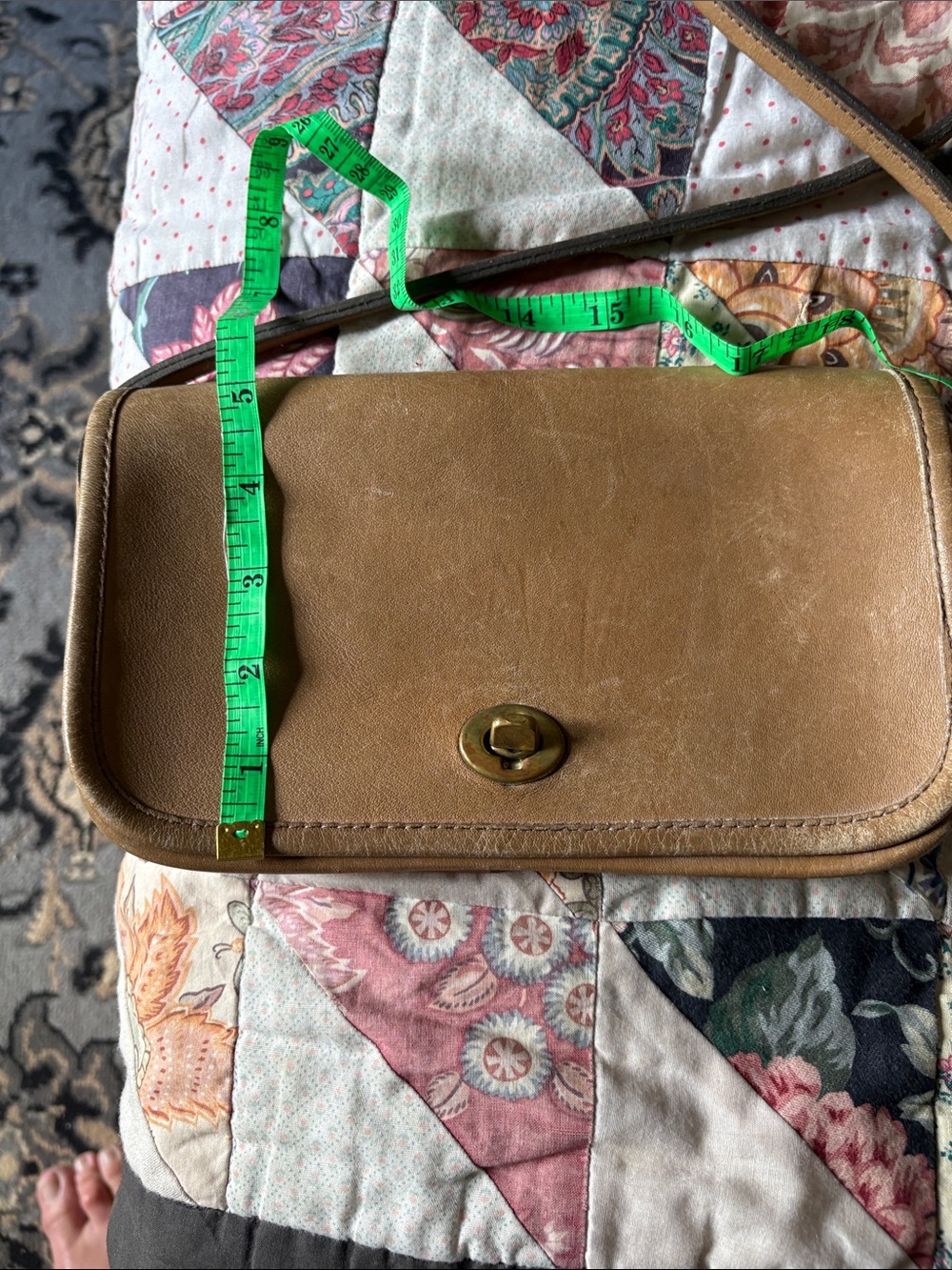 Vintage Coach Dinky Bag - Picture 5 of 6
